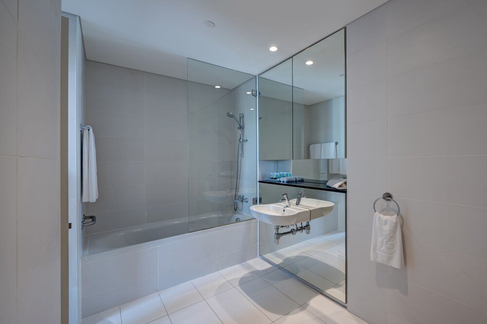 Дубай: J5 One Bedroom Apartment Holiday Homes DIFC