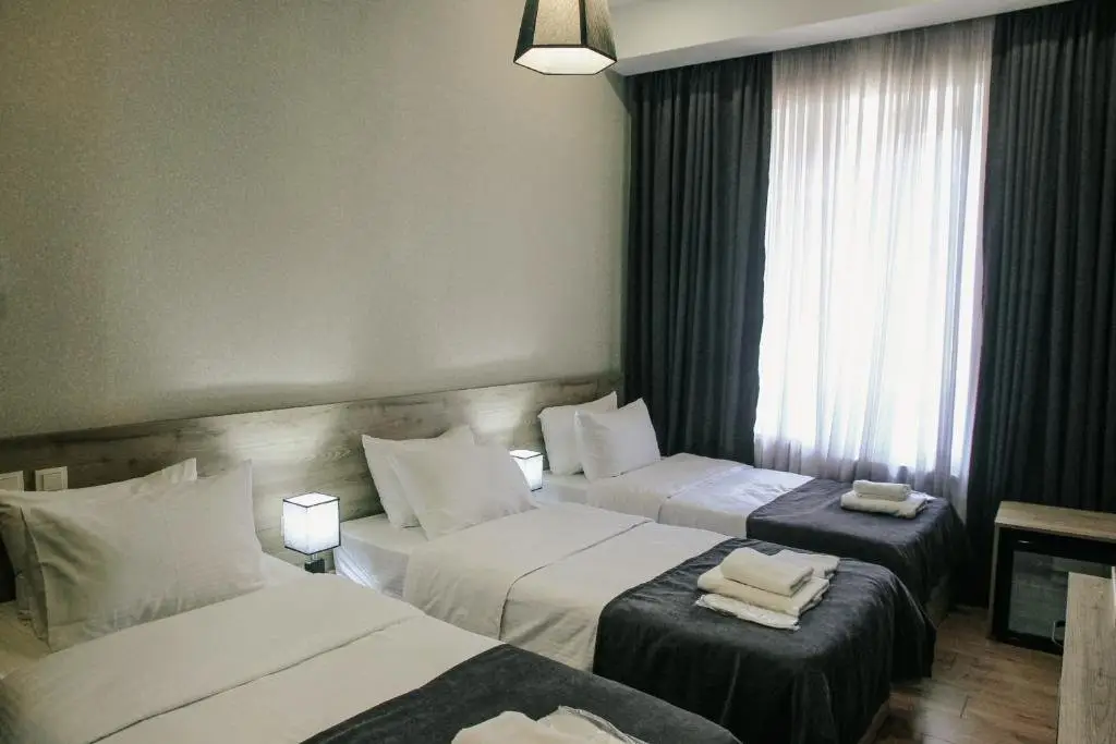 Тбилиси: City Heart Hotel