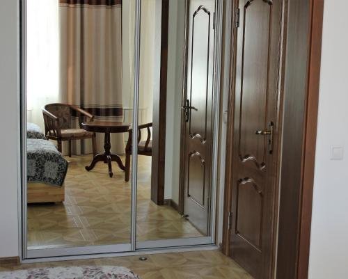Иркутск: Mini Hotel 999