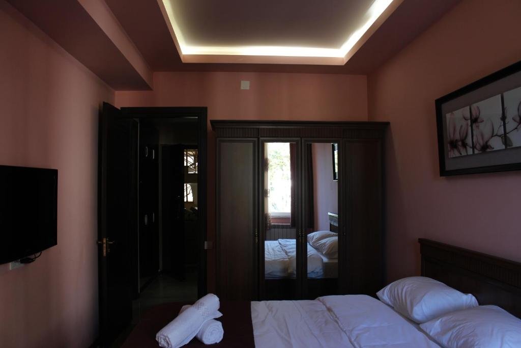 Батуми: Batumi apartment in front of Sheraton