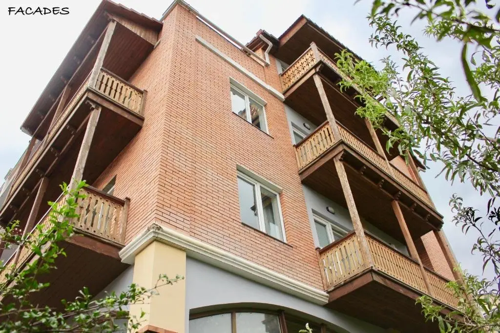 Тбилиси: Penthouse Apartment 401