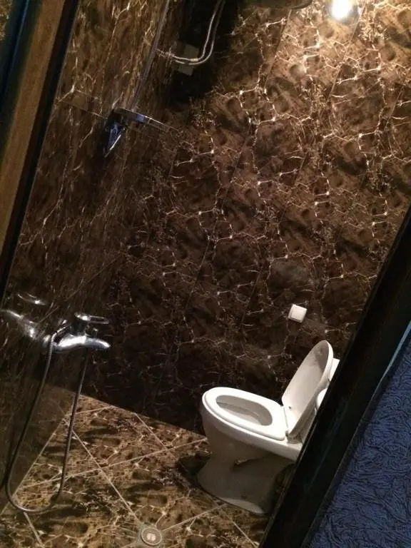 Поти: temuriRoom