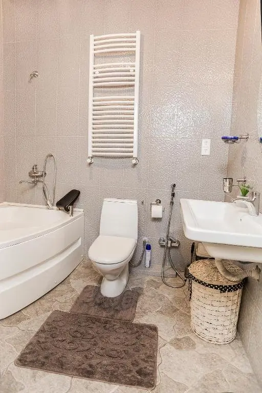 Тбилиси: Tbilisi center 2 BD 80sq with Balcony and High ceiling