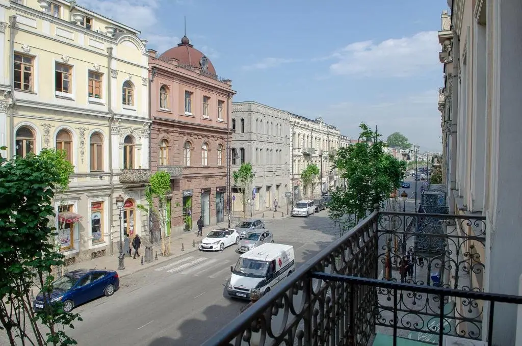 Тбилиси: Home@97 on Aghmashenebeli Avenue