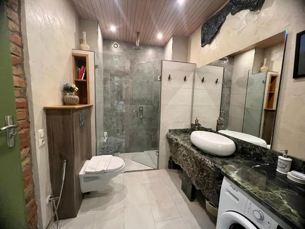 Тбилиси: T2&T3 Apartments LEVANTO