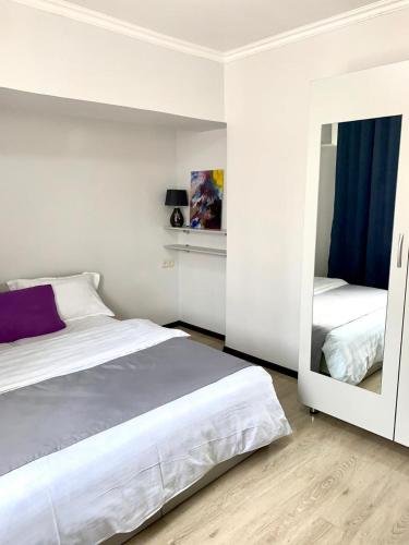 Алматы: Roza Hotel