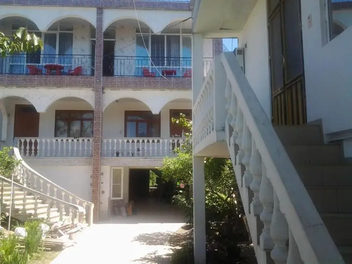 Батуми: Merab House
