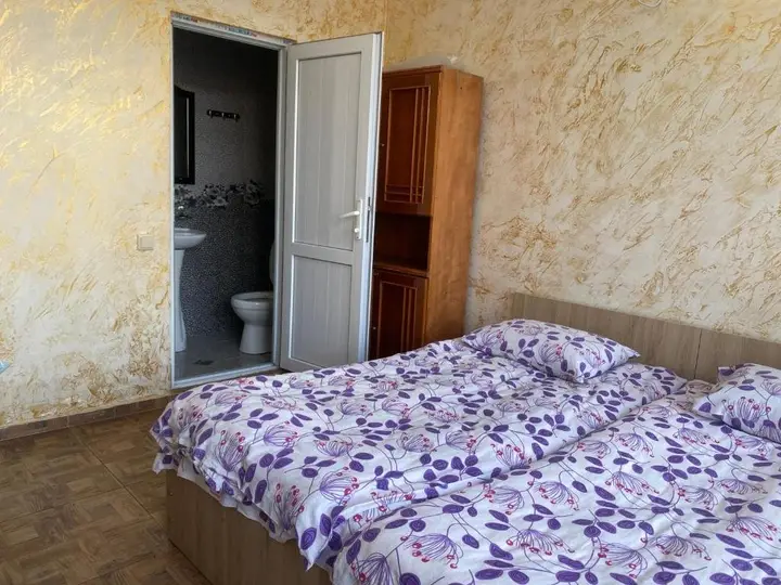 Батуми: Merab House
