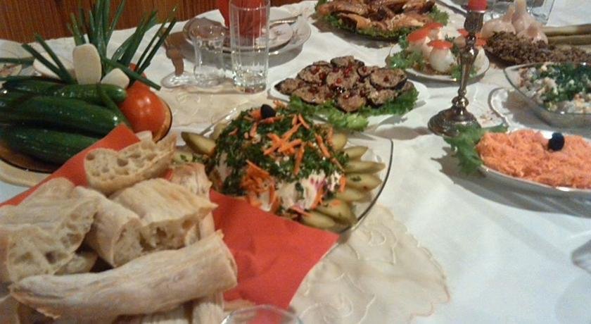 Кварели: Nikala Guest House