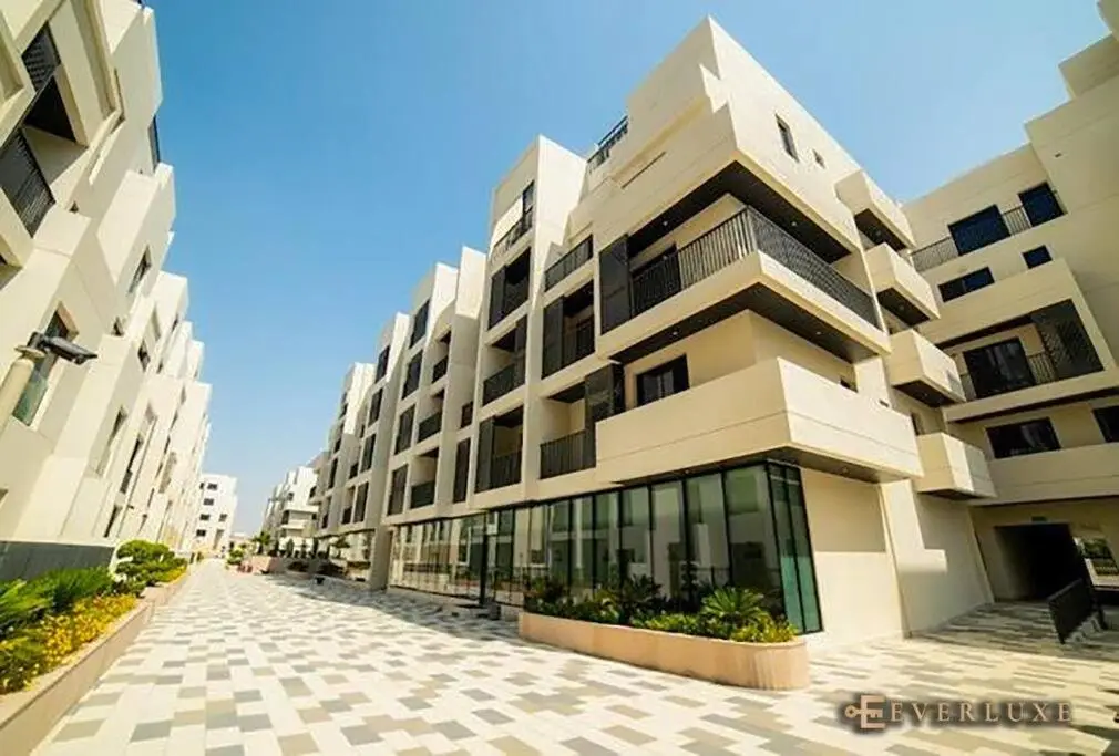 Дубай: Everluxe - Mirdif Hills 1 Bedroom