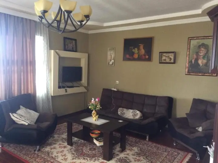 Телави: LUSI'S guest house