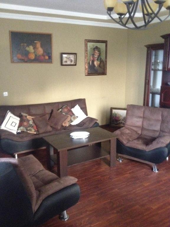 Телави: LUSI'S guest house