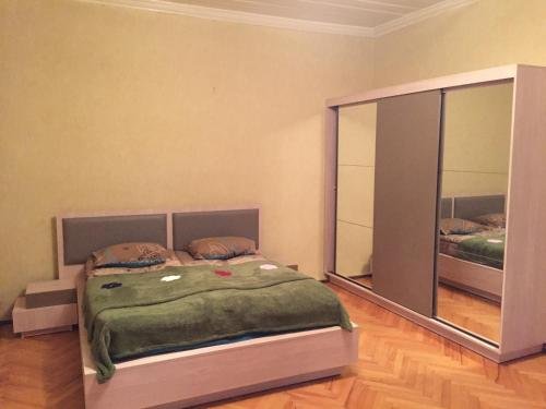 Телави: Friendly House