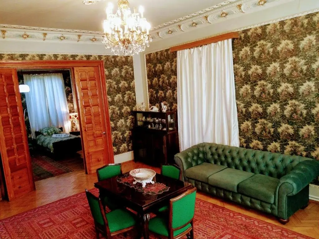 Телави: Green Lux Guesthouse