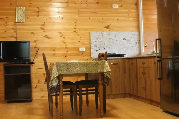 Телави: Cottage