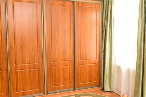 Караганда: Apartments On Bukhar Zhirau 30