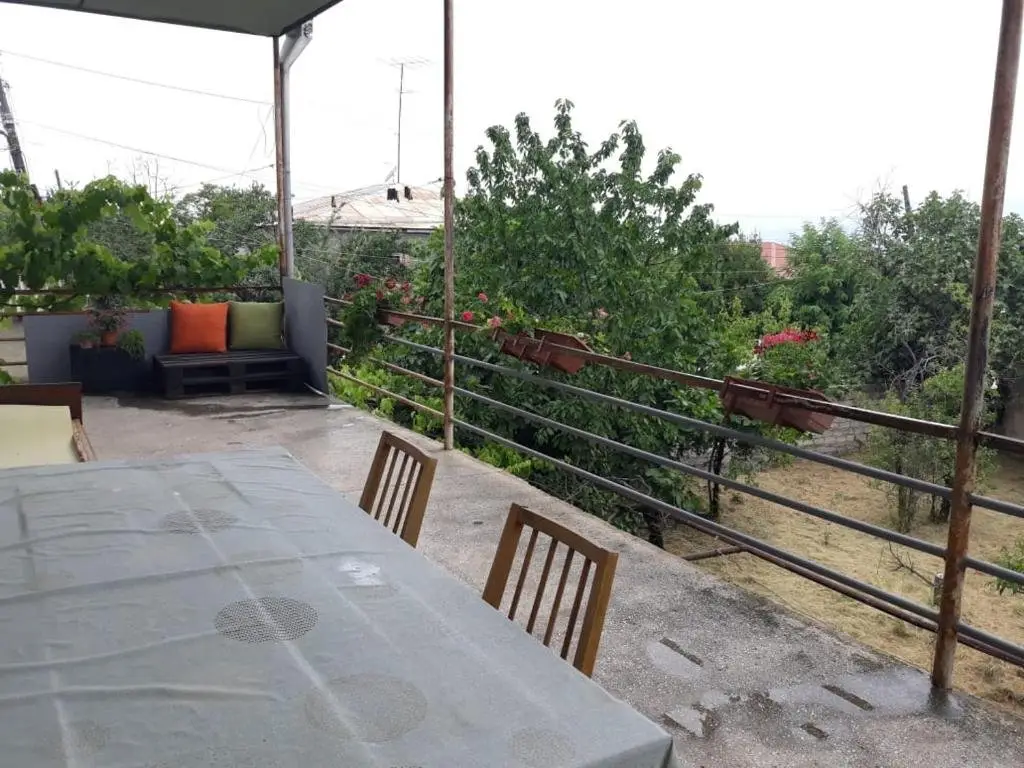 Телави: guest house NATA