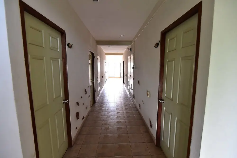 Краби: J2 Mansion