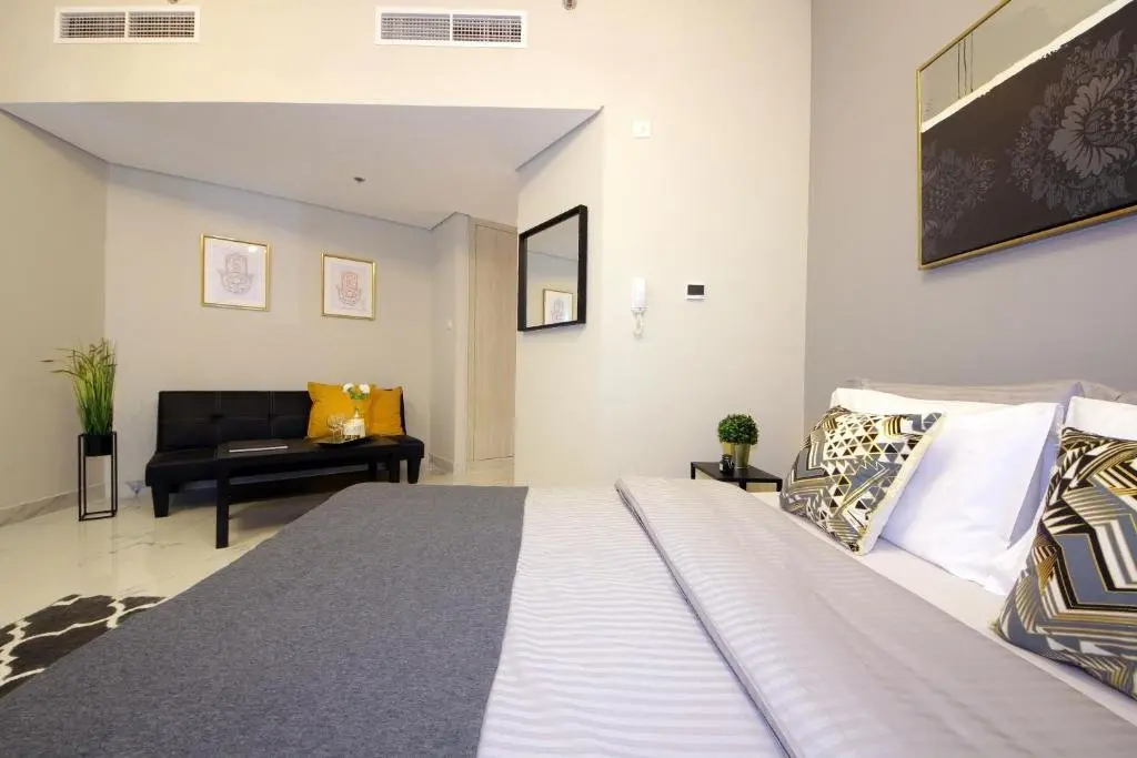 Дубай: Signature Holiday Homes - Newly Studio in Dubai South Near to Expo 2021