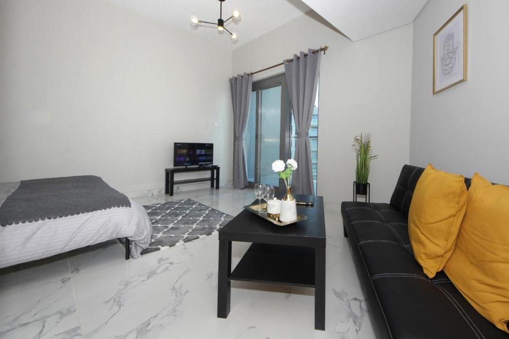 Дубай: Signature Holiday Homes - Newly Studio in Dubai South Near to Expo 2021