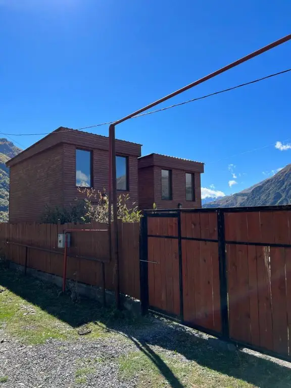 Степанцминда: Апартаменты Twin Cottages Kazbegi