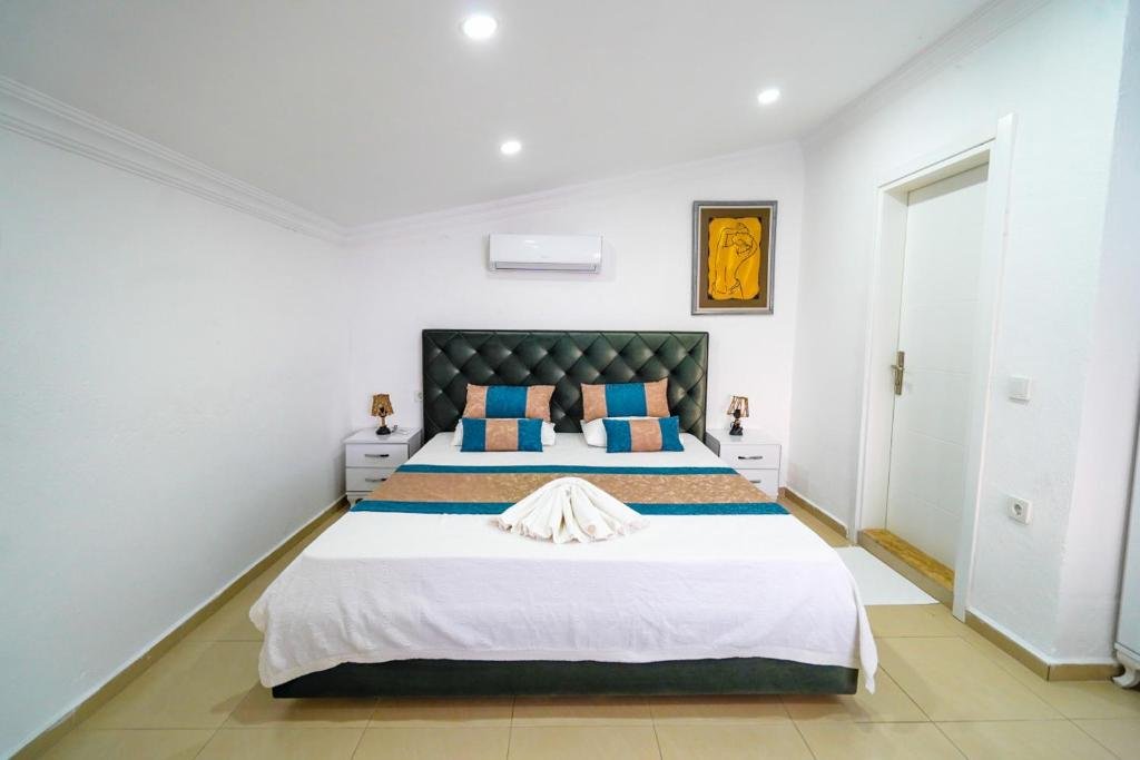 Калкан: Flat with Shared Pool, Terrace and Jacuzzi in Kas