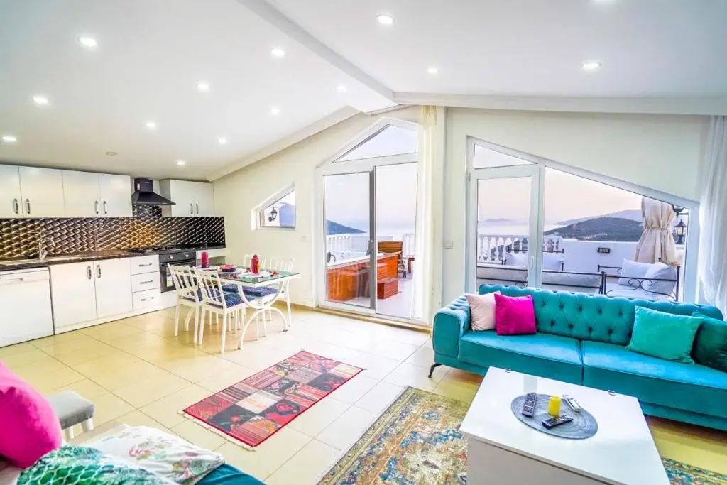 Калкан: Flat with Shared Pool, Terrace and Jacuzzi in Kas