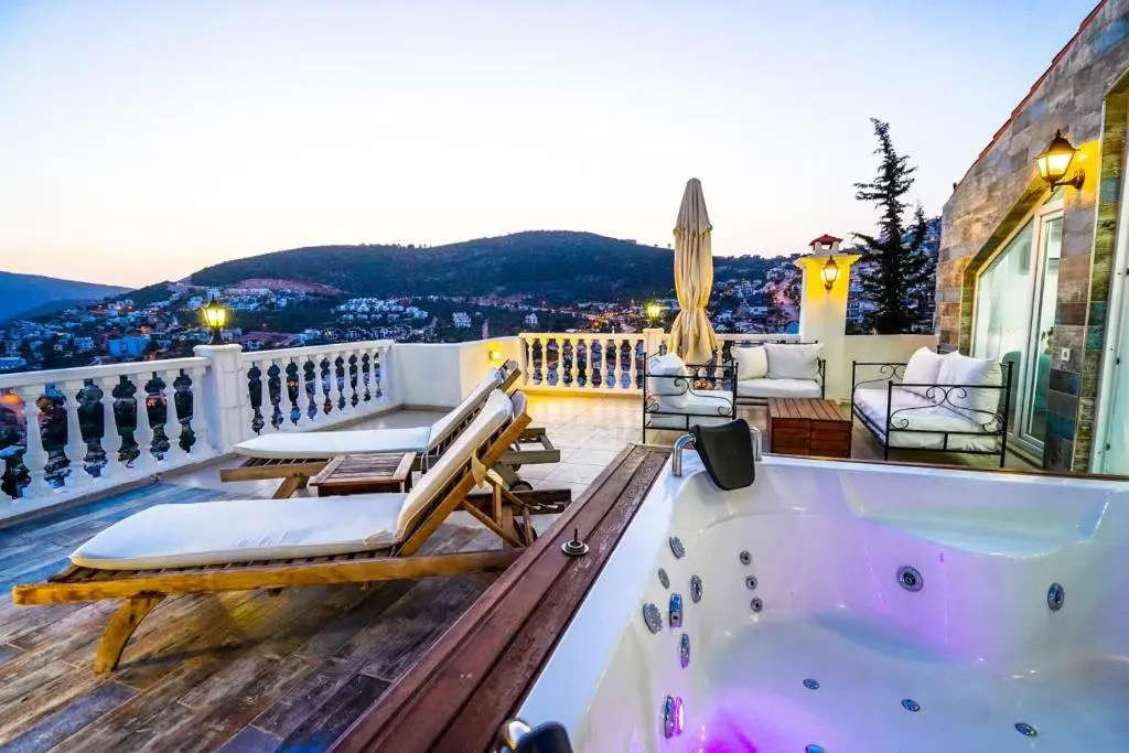 Калкан: Flat with Shared Pool, Terrace and Jacuzzi in Kas