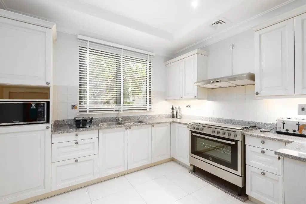 Дубай: Maison Privee - Prvt Pool & Beach! in Luxury Palm Jumeirah Villa