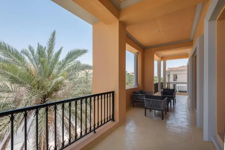Дубай: Maison Privee - Prvt Pool & Beach! in Luxury Palm Jumeirah Villa