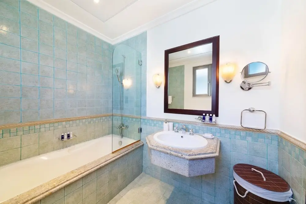 Дубай: Maison Privee - Mesmerizing Beachfront Villa On The Palm With Pool