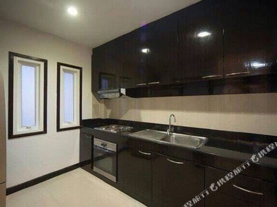 Тхаланг: Baan Thalang Private Pool Villa by Ayg Phuket
