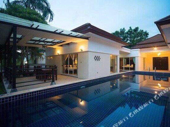 Тхаланг: Baan Thalang Private Pool Villa by Ayg Phuket