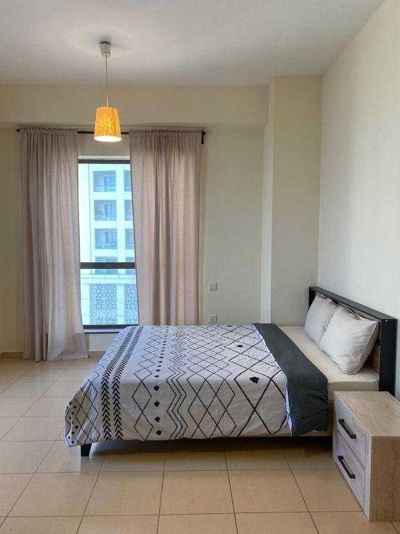 Дубай: Al Mashreq 2 Bedroom Apt Rimal 2, 4 min walk to beach