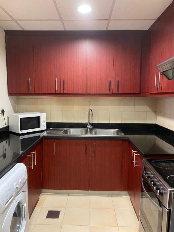 Дубай: Al Mashreq 2 Bedroom Apt Rimal 2, 4 min walk to beach