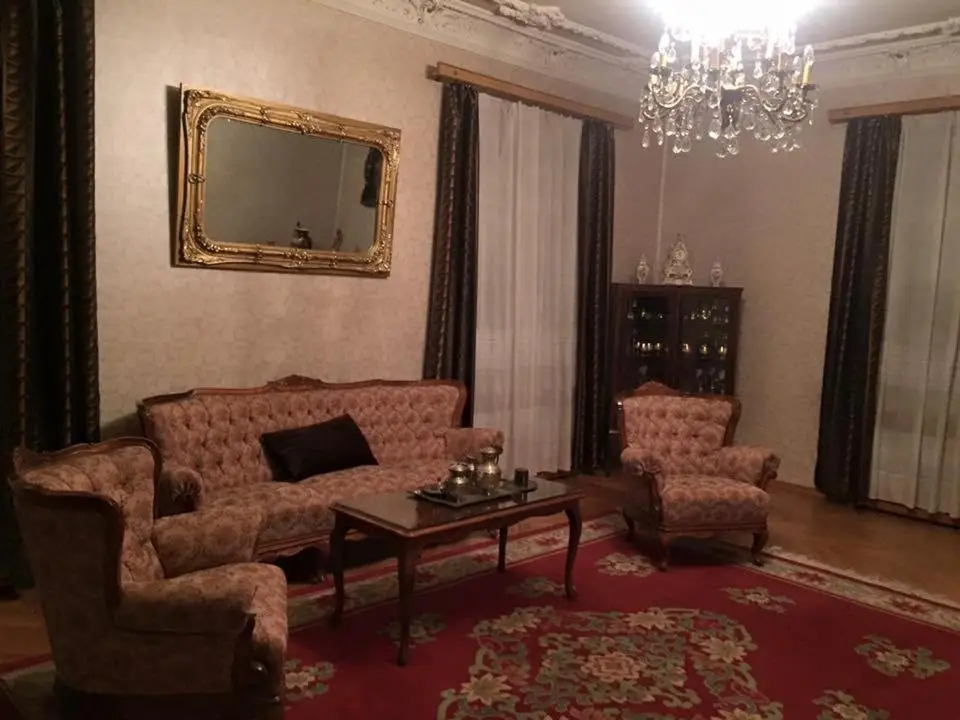 Телави: Ambassadorial Telavi