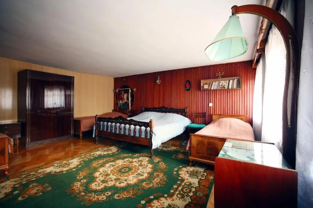 Кутаиси: Apartment Gardenia