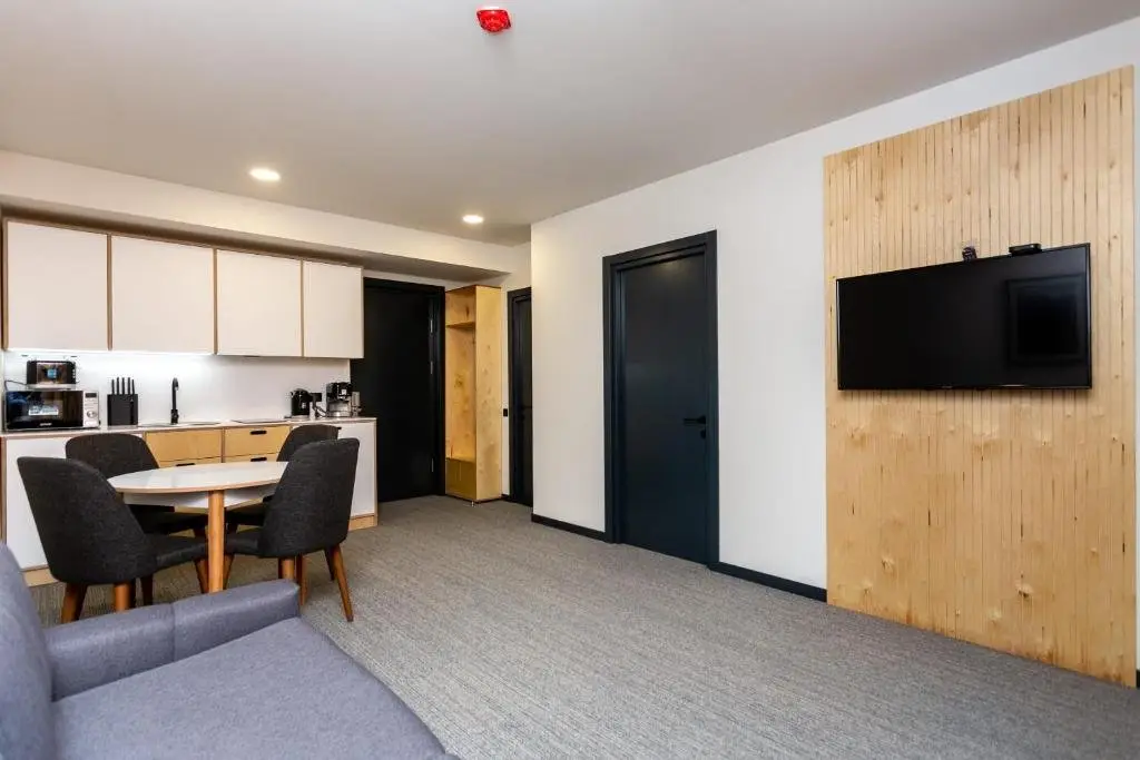 Бакуриани: Renovated 1Br Apartment In Kokhta Mitarbi For 4