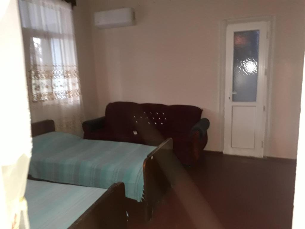 Батуми: Otos House
