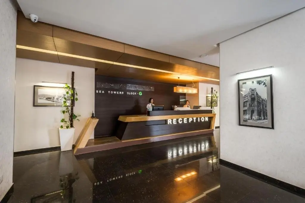 Батуми: Apartment in Orbi Sea Tower for rent (15a)