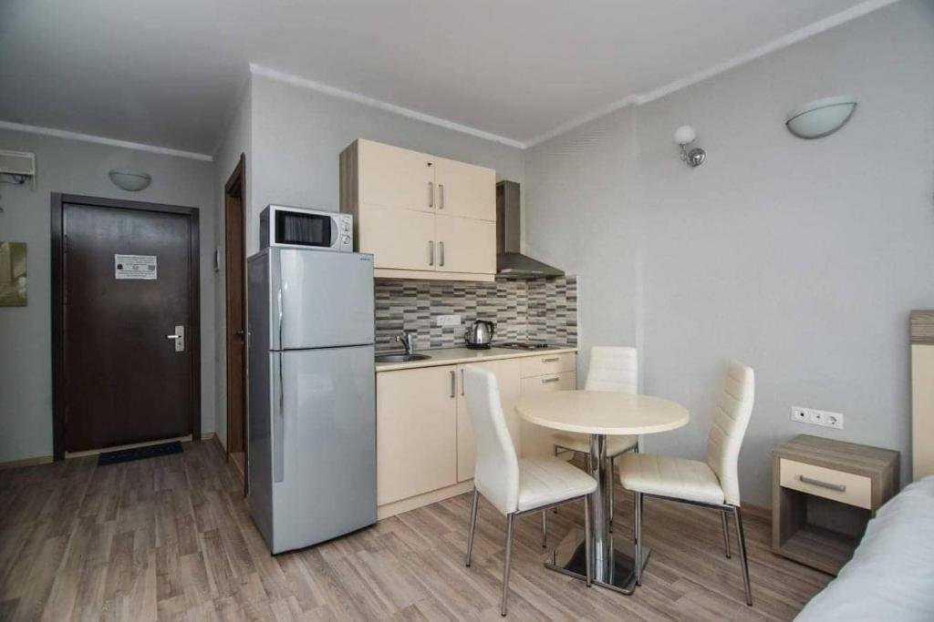 Батуми: Apartment in Orbi Sea Tower for rent (15a)