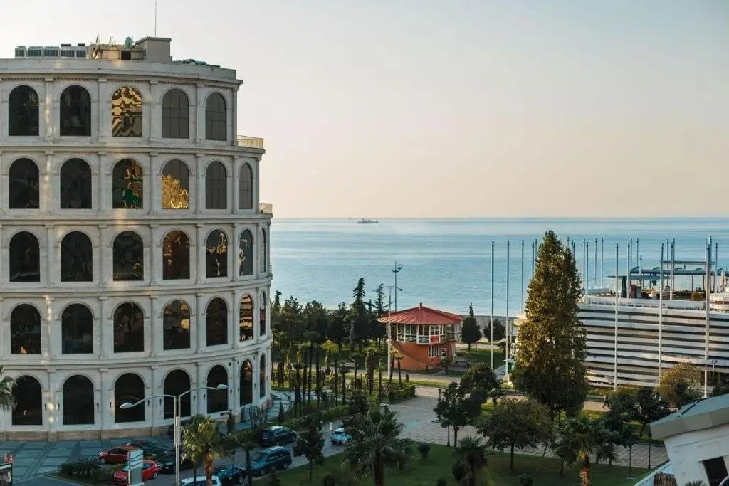 Батуми: Apartment in Orbi Sea Tower for rent (15a)