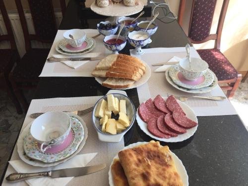 Батуми: Sister's Warm Guest House