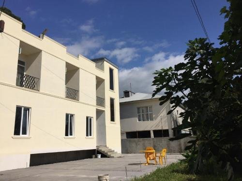 Батуми: G & A Guesthouse