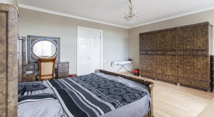 Тбилиси: Sweet Home in Old Tbilisi on Lado Asatiani