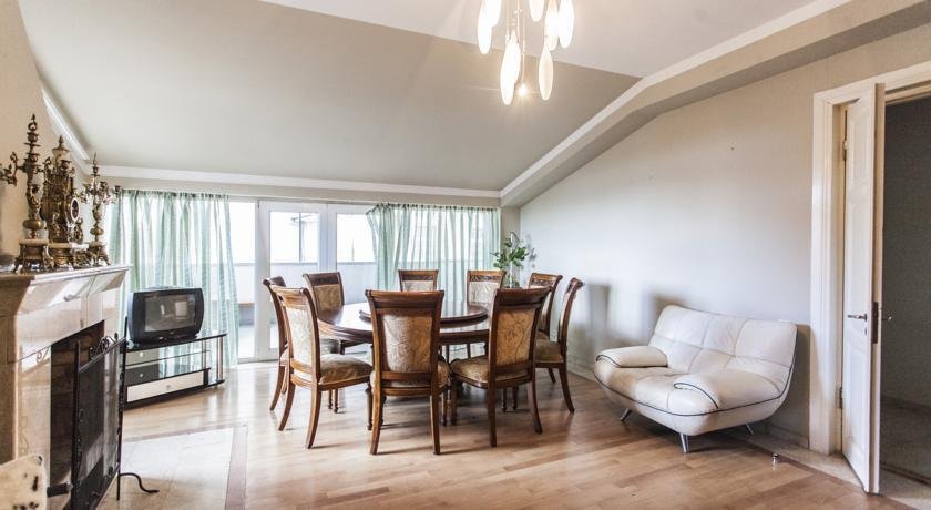 Тбилиси: Sweet Home in Old Tbilisi on Lado Asatiani