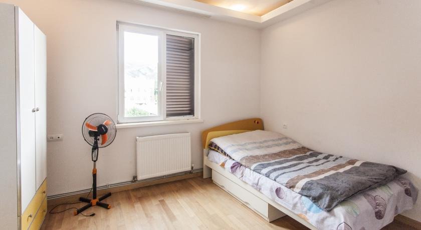 Тбилиси: Sweet Home in Old Tbilisi on Lado Asatiani