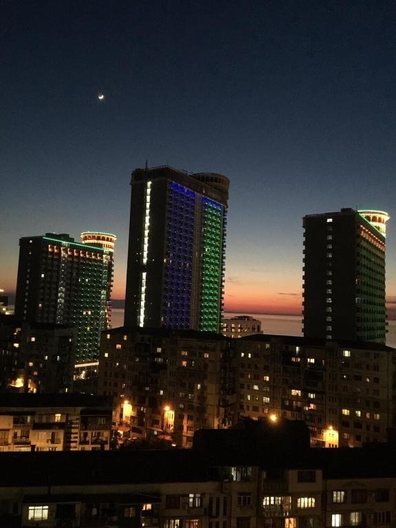 Батуми: Real Palace Apartment Batumi