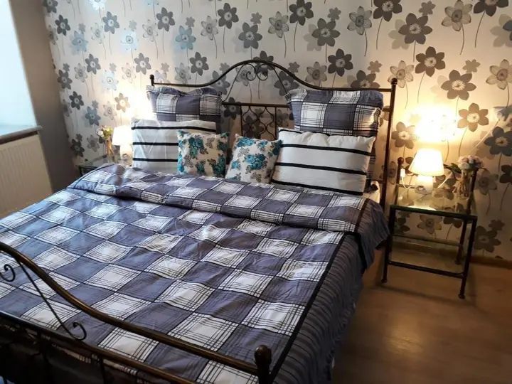 Тбилиси: 150 Years Old Apartment In The City Heart
