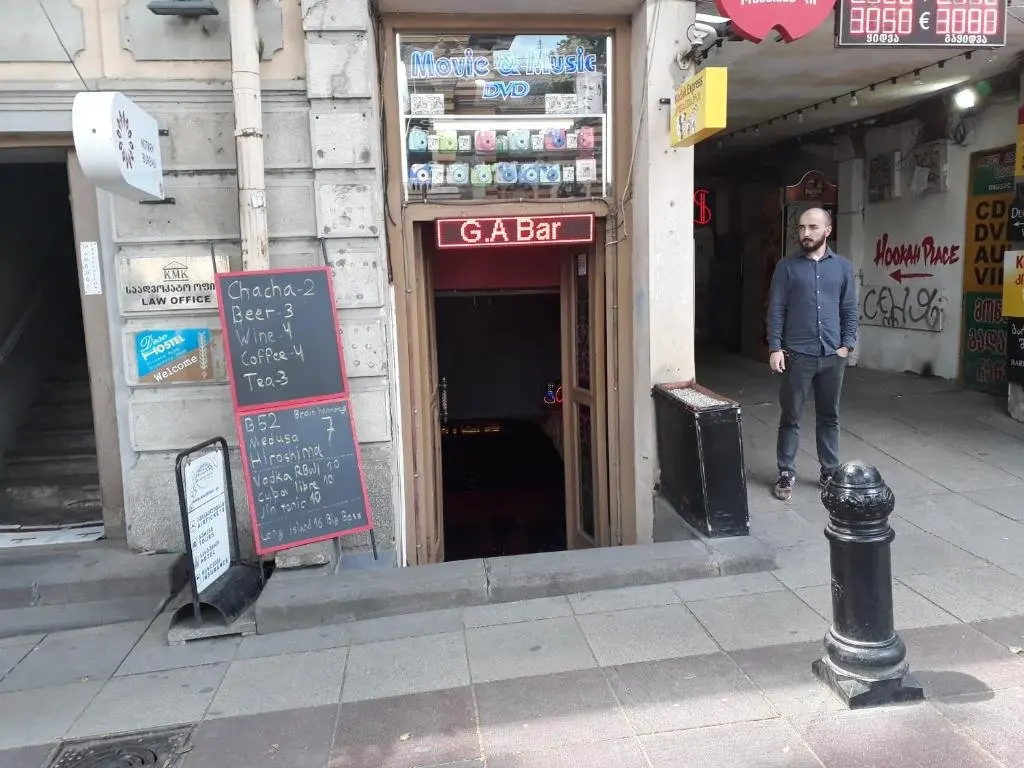 Тбилиси: 150 Years Old Apartment In The City Heart